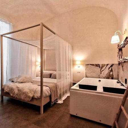 بومبيي Terra Mia Suite المظهر الخارجي الصورة