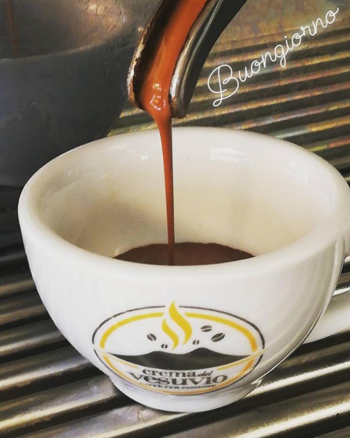 بومبيي Terra Mia Suite المظهر الخارجي الصورة